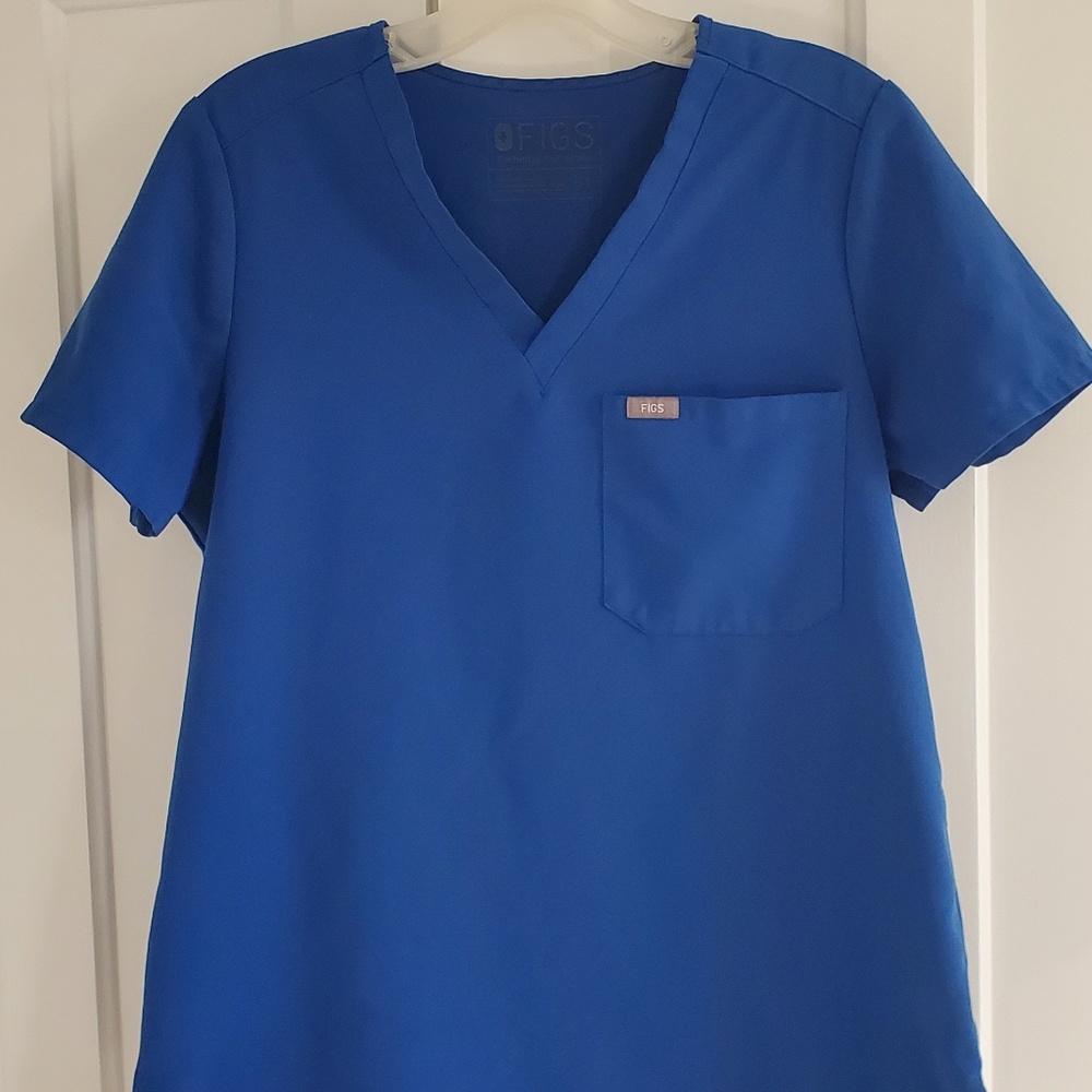 Catarina One-Pocket Scrub Top